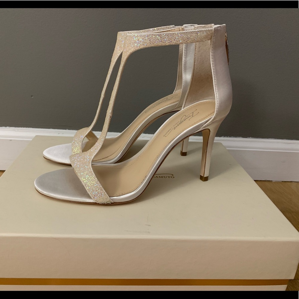 Vince Camuto imagine collection T-strap heel